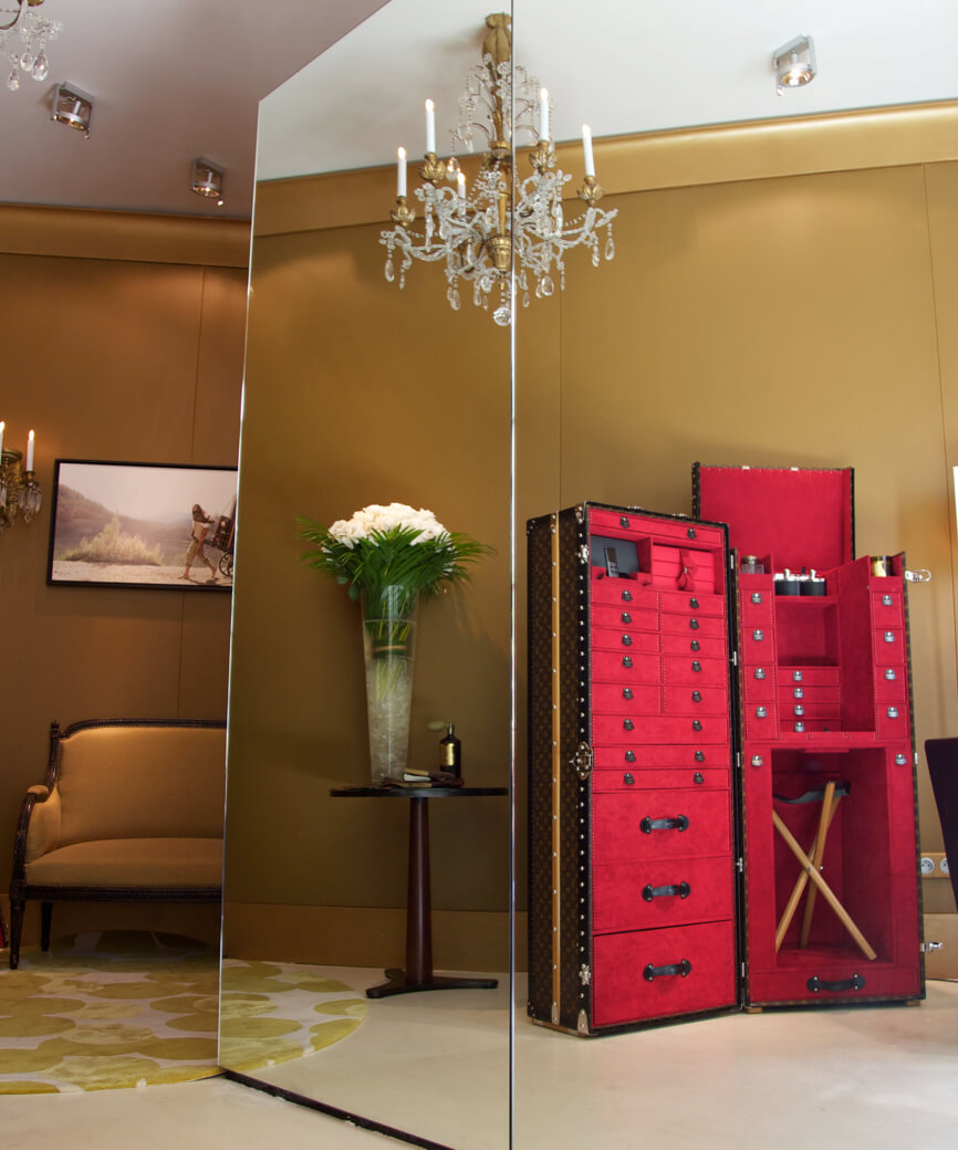 02_push-cabine-park-hyatt-paris-vendome