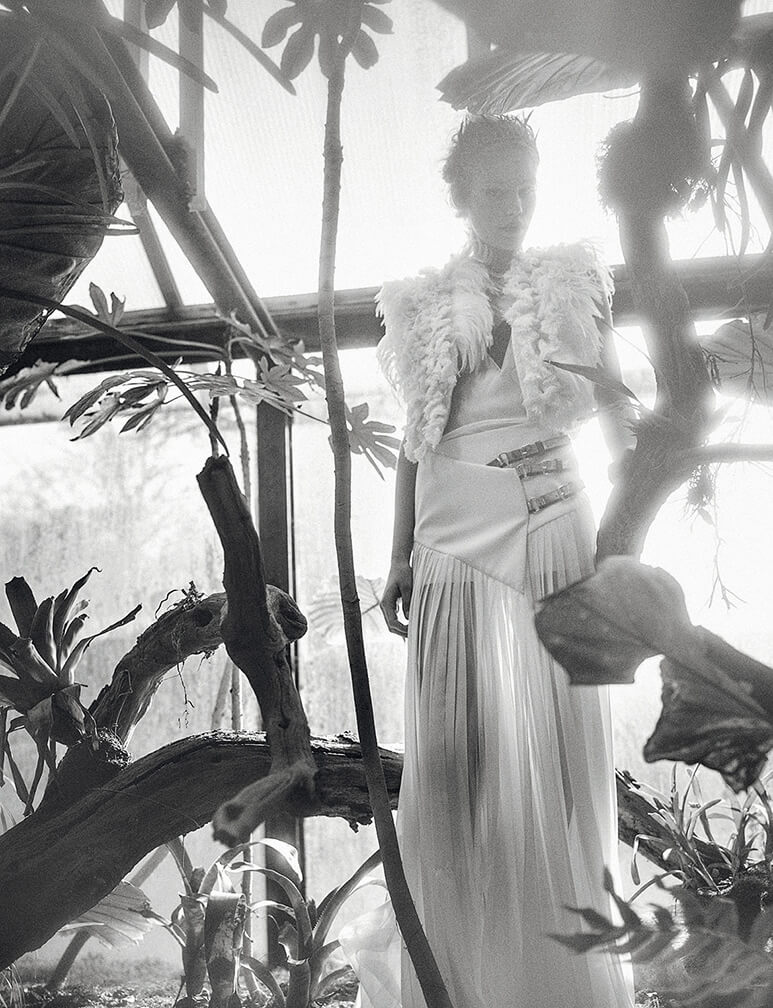 Koto-Bolofo-Artsphere-Numero-Paris-Jardin-Hiver-25_RED