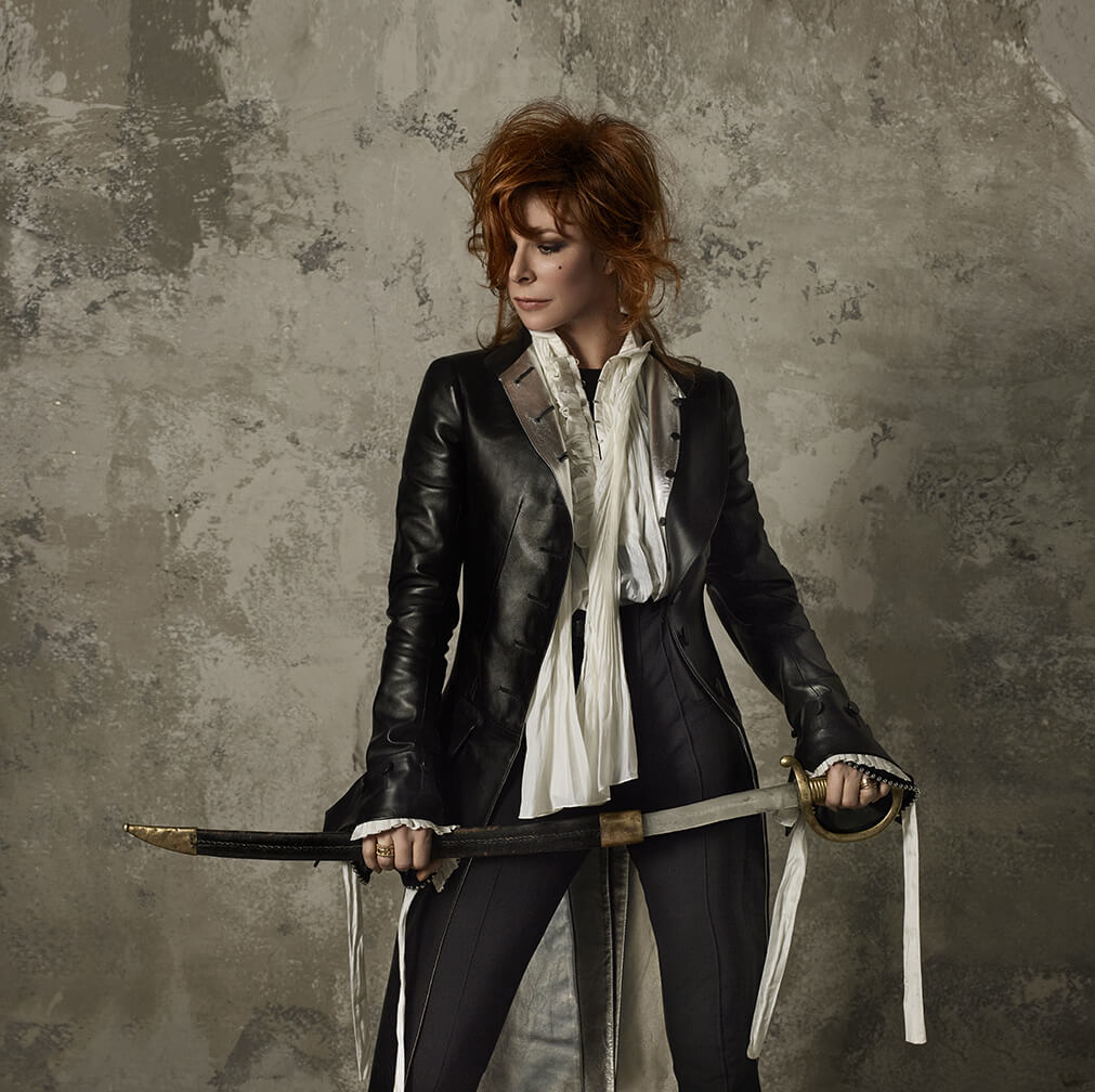 MyleneFarmer03-169_RVB_RED