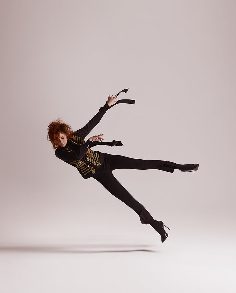 MyleneFarmer04-361_RVB_RED