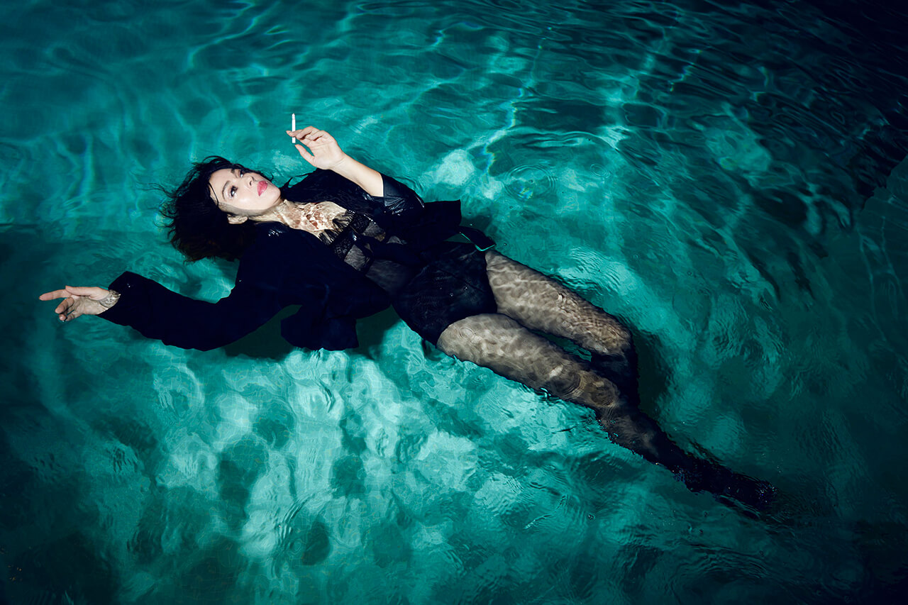 Ralph-Wenig-Photographer-Monica-Bellucci-19_RED