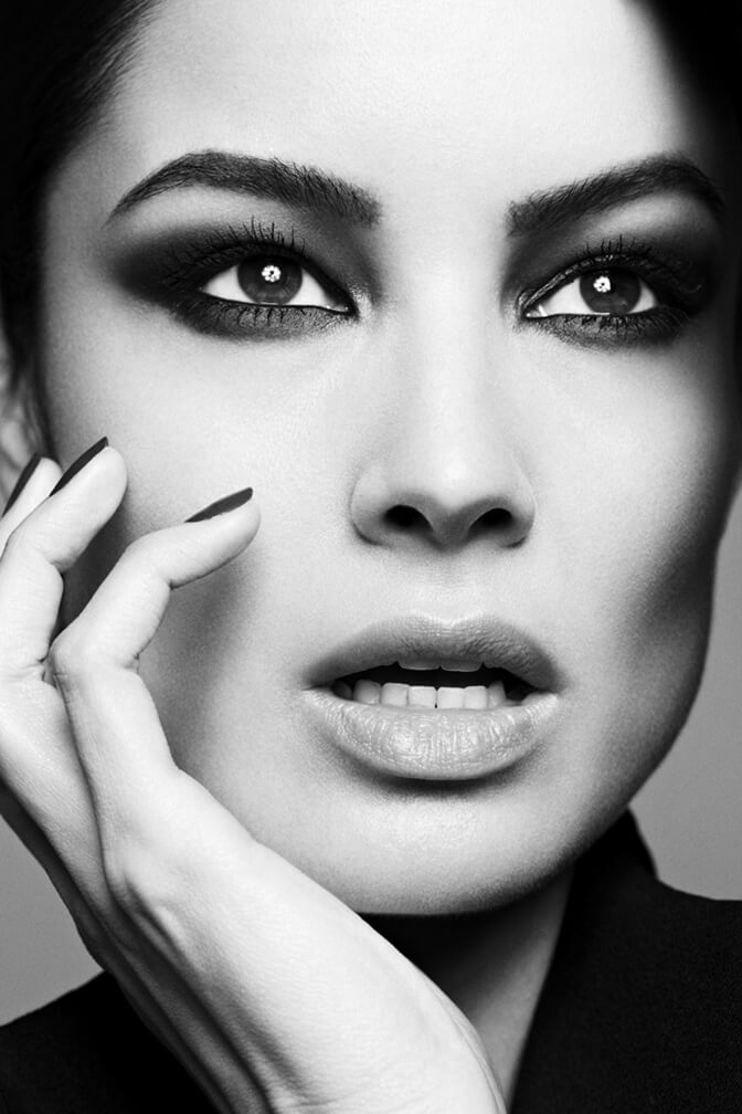 wFinal_Elle_Brazil-BereniceMarlohe-MaxAbadian-Shot004_083_RED