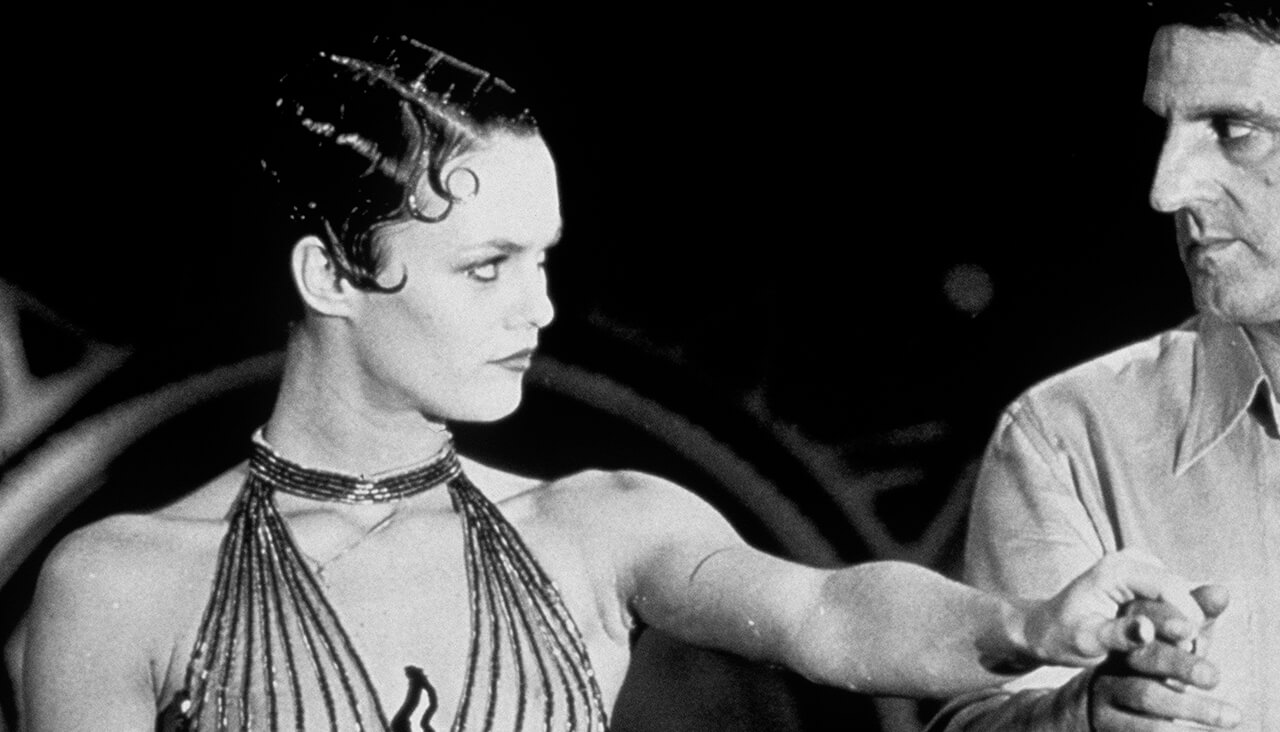 la_fille_sur_le_pont