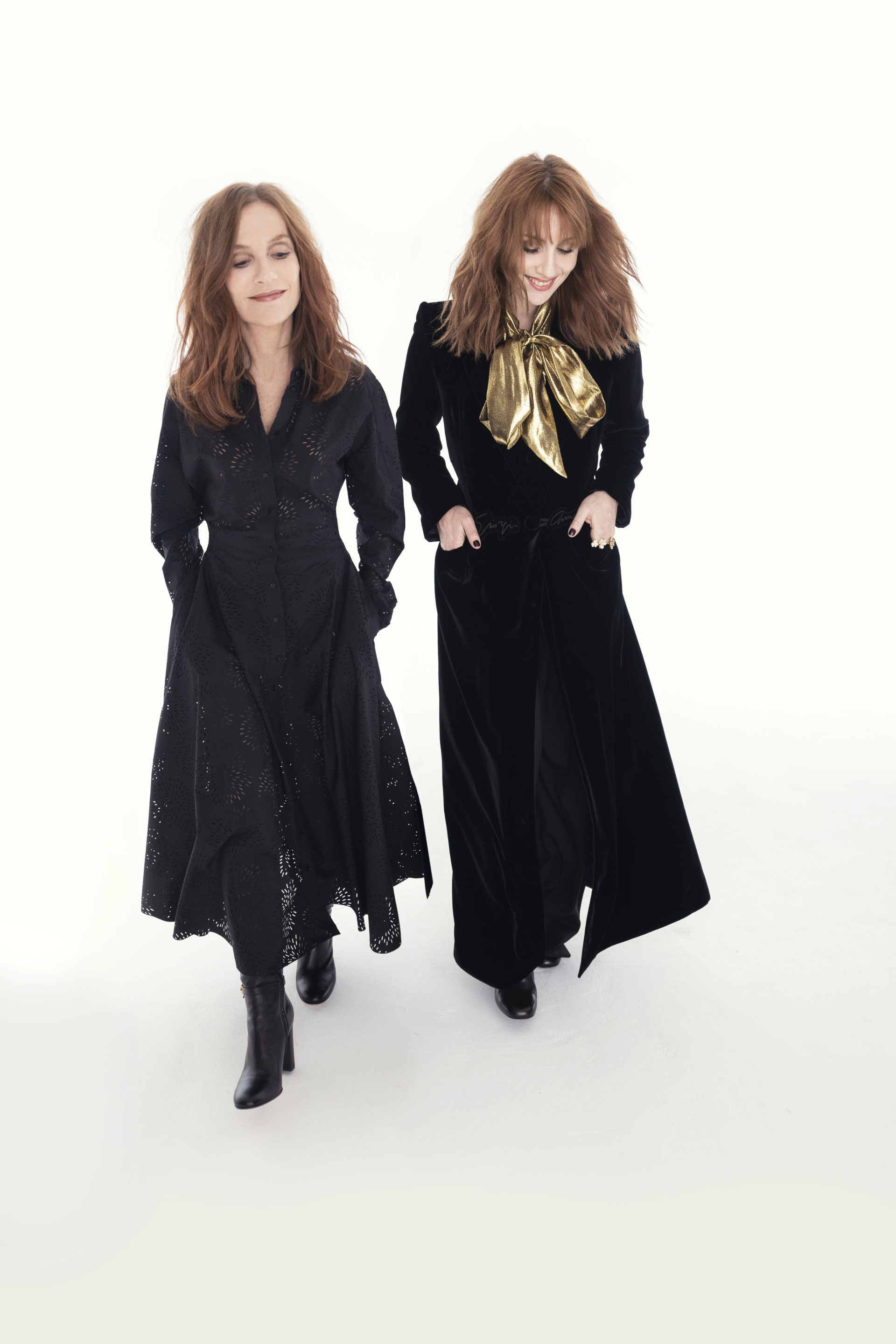 ELLE 75 ANS : ISABELLE HUPPERT ET LOLITA CHAMMAH : LUMIERES PARALLELES