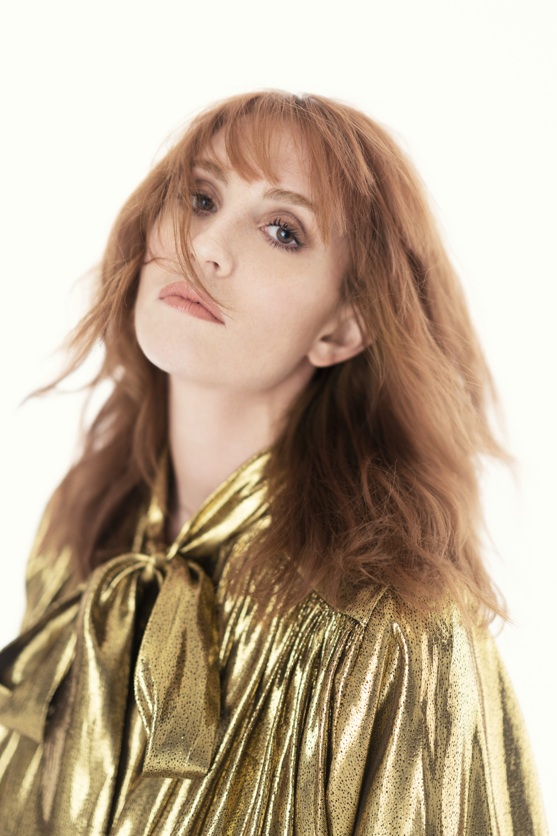 ELLE 75 ANS : ISABELLE HUPPERT ET LOLITA CHAMMAH : LUMIERES PARALLELES